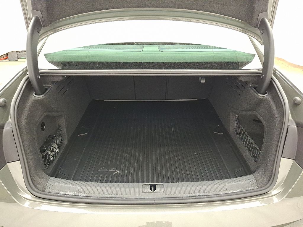 Thumbnail: 2023 Audi A4 - 27