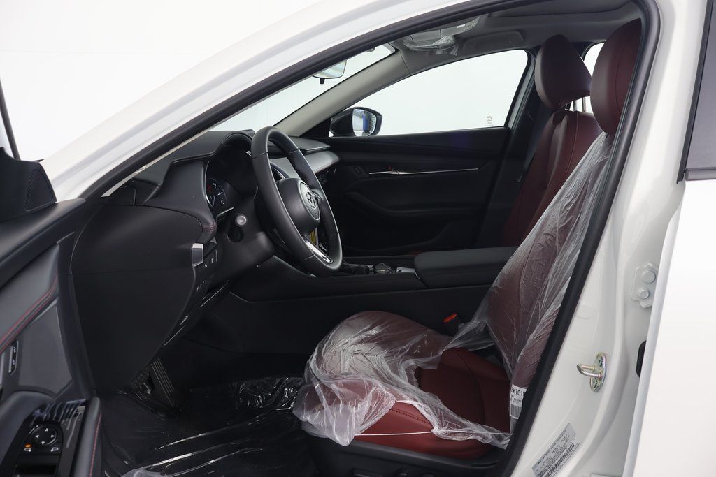 Thumbnail: 2026 Mazda Mazda3 - 5