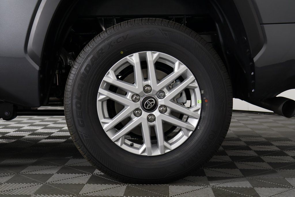 2025 Toyota Tundra SR5 10