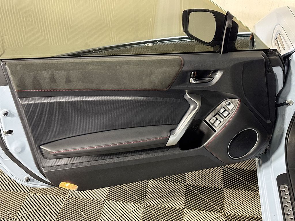 2019 Subaru BRZ Series.Gray