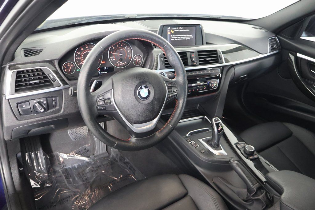 Thumbnail: 2017 BMW 3 Series - 7