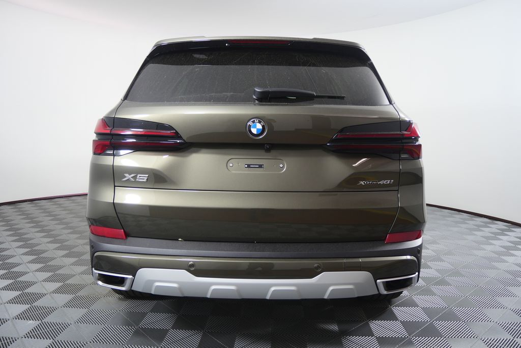 Thumbnail: 2026 BMW X5 - 4