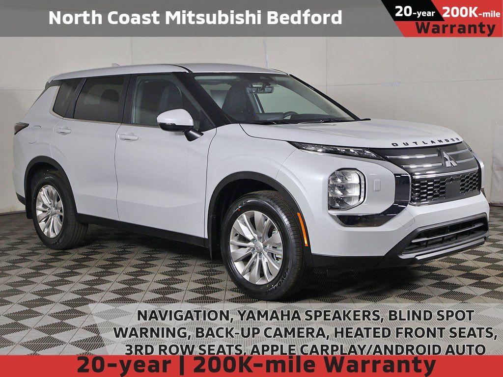 2026 Mitsubishi Outlander ES