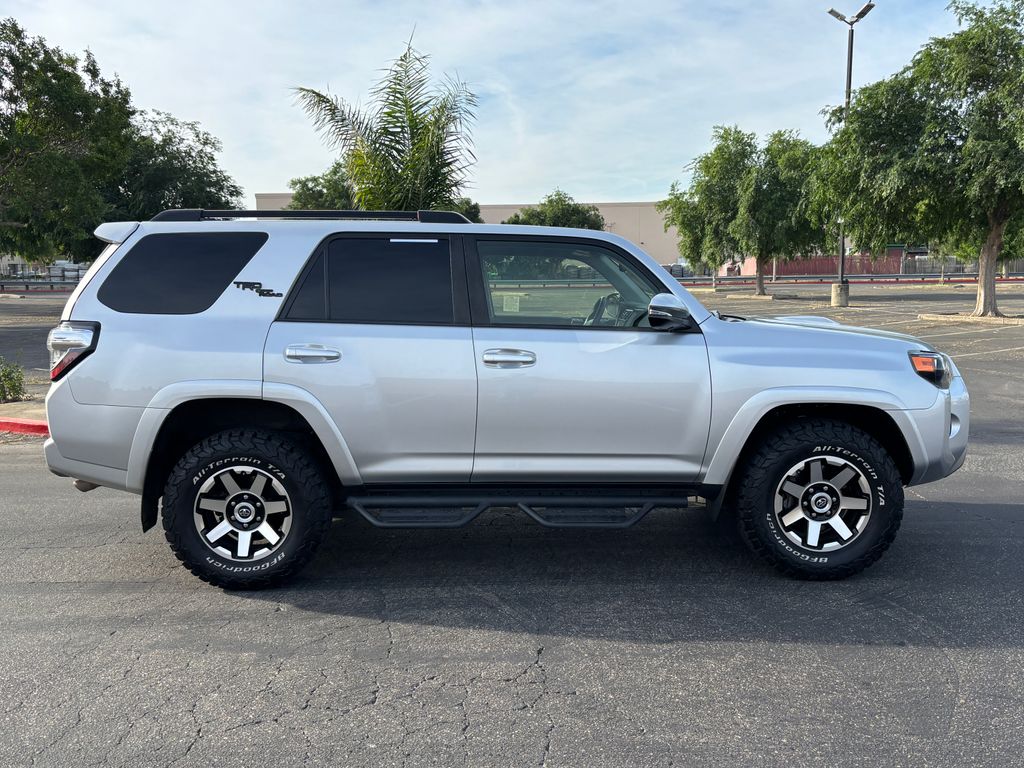 Thumbnail: 2021 Toyota 4Runner - 4
