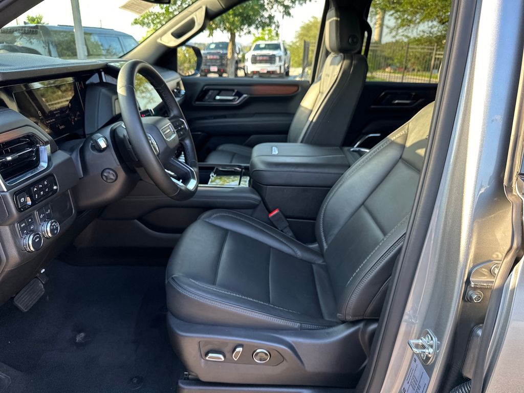 Used Car 2025 Gmc Yukon Xl  Denali For Sale Under $70,000 In Austin, Texas