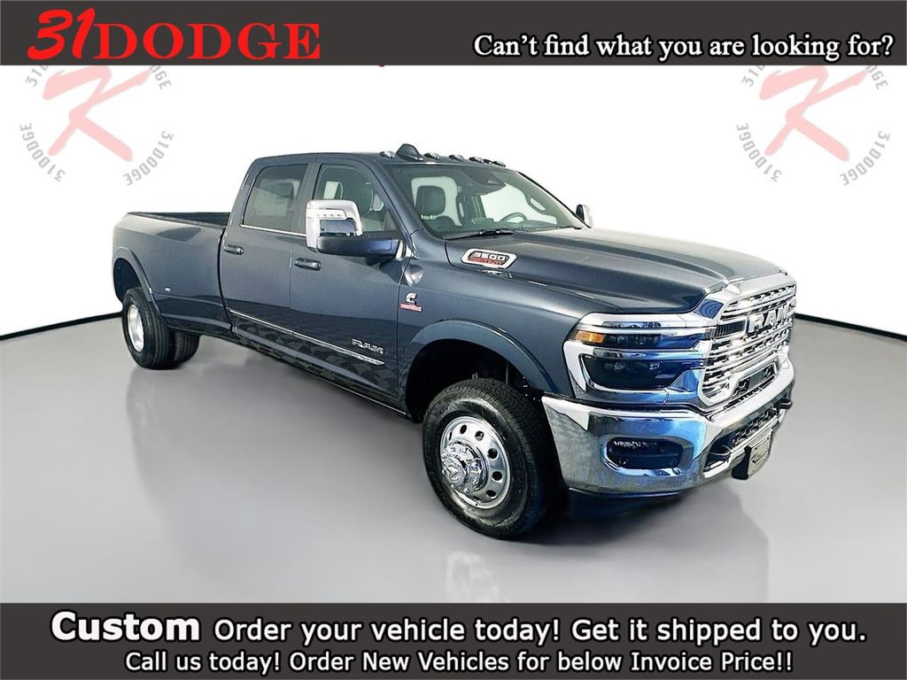 2026 RAM 3500 Limited Crew Cab LB DRW 4WD