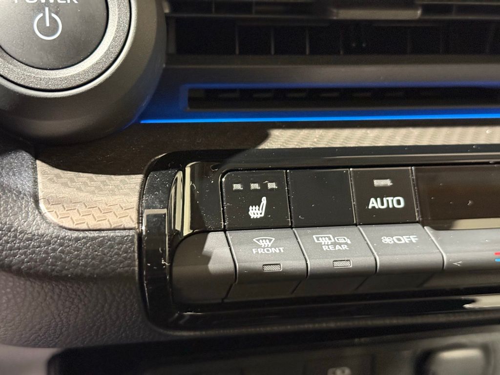 Thumbnail: 2024 Toyota Prius - 27