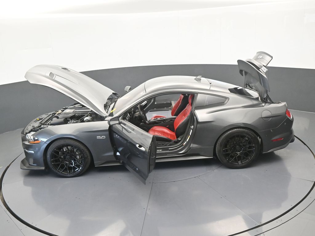 Used 2020 Magnetic Ford GT Premium image 53
