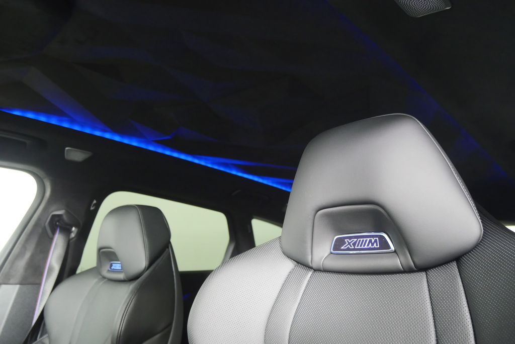 Thumbnail: 2026 BMW XM - 14
