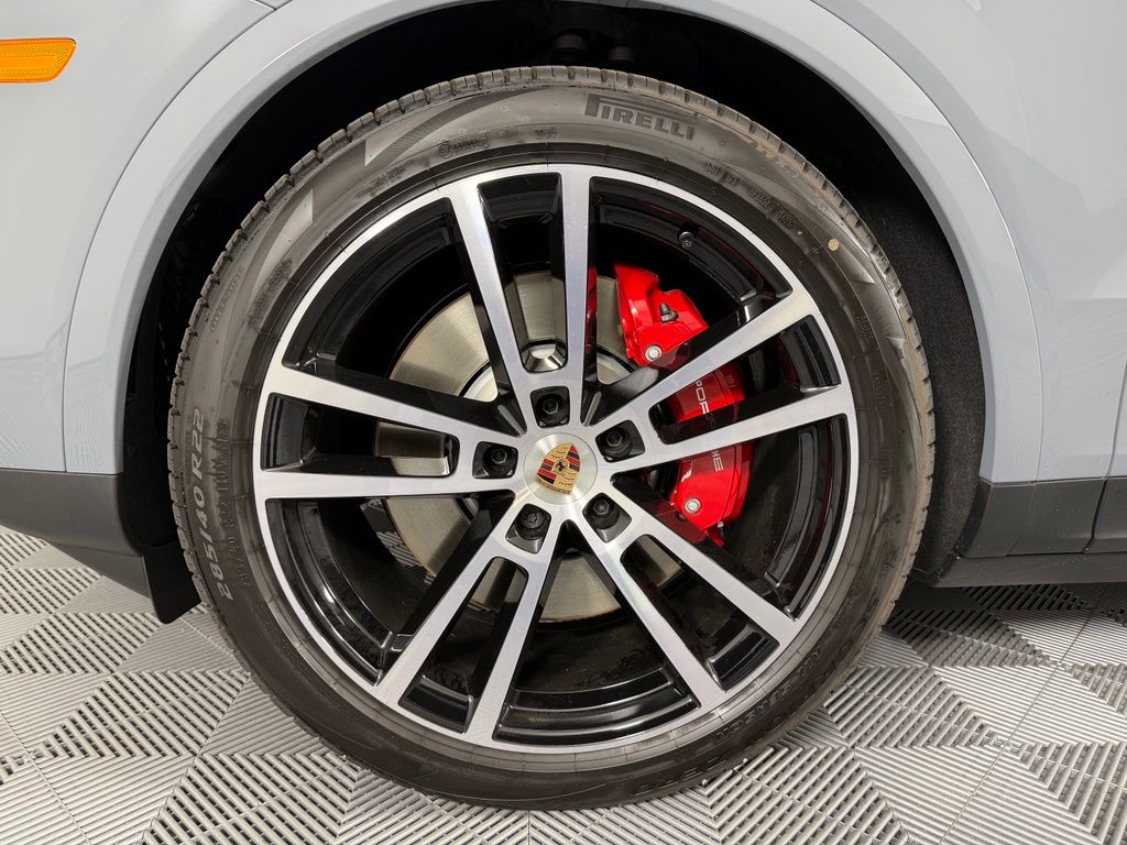 Thumbnail: 2026 Porsche Cayenne - 15