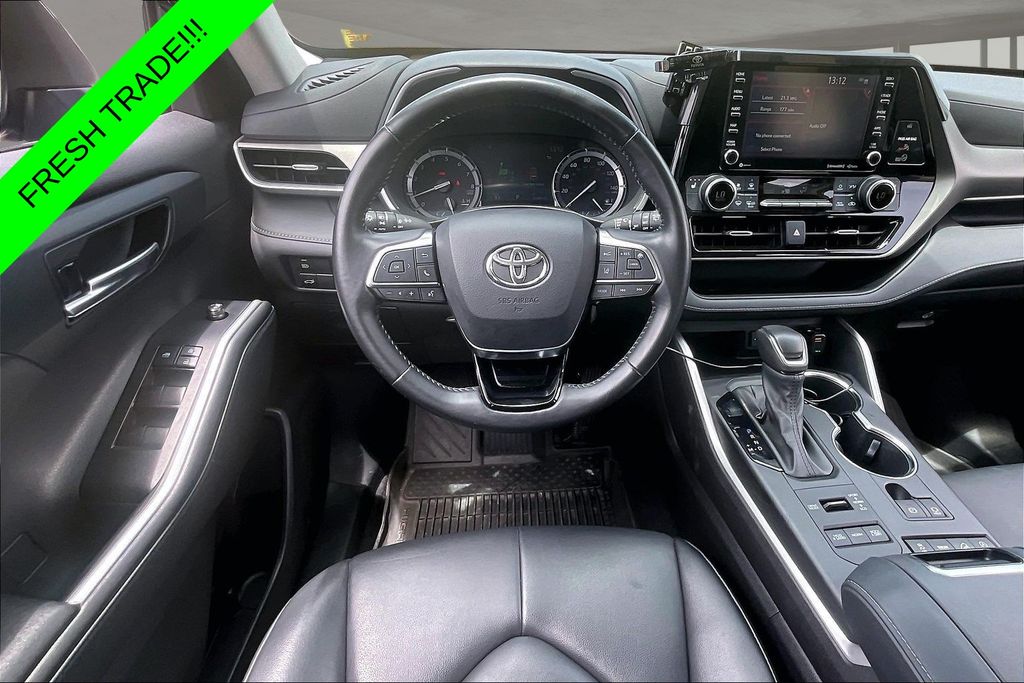 Used 2021 Toyota Highlander SUV