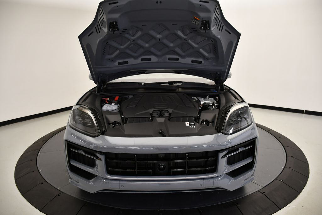 Thumbnail: 2025 Porsche Cayenne - 13