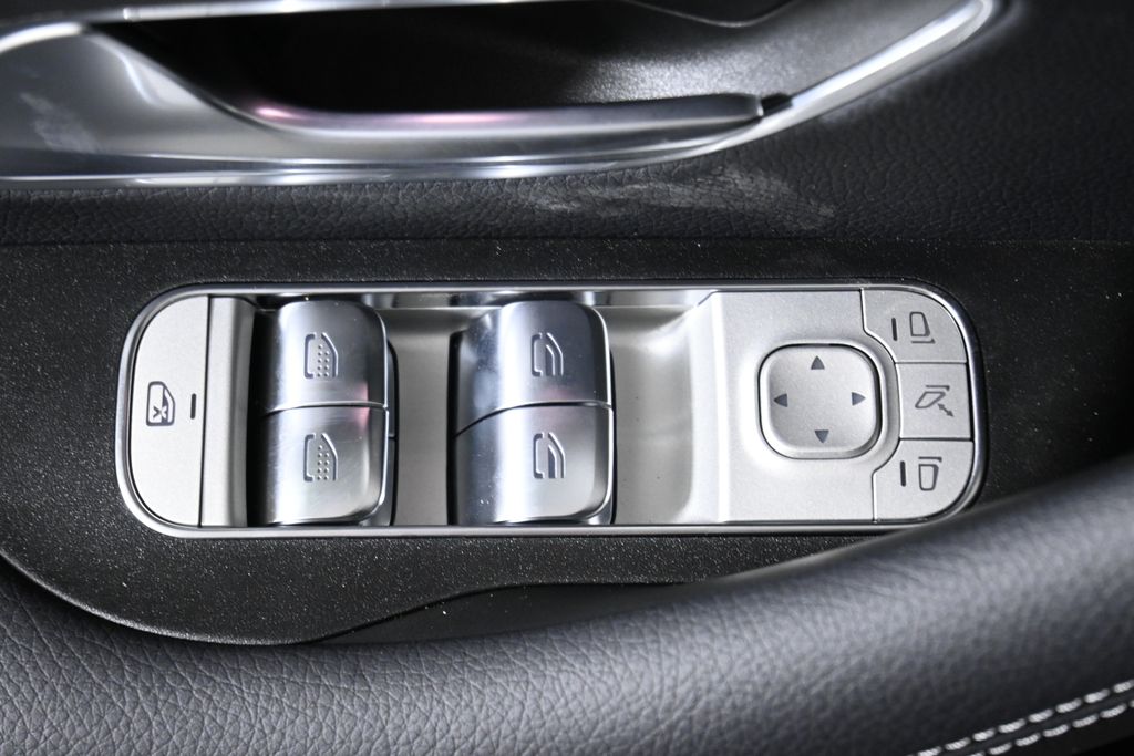 Thumbnail: 2026 Mercedes-Benz GLE - 28