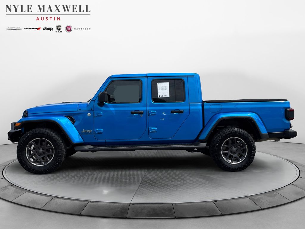Used Car 2022 Jeep Gladiator  Overland For Sale Under $30,000 In Austin, Texas