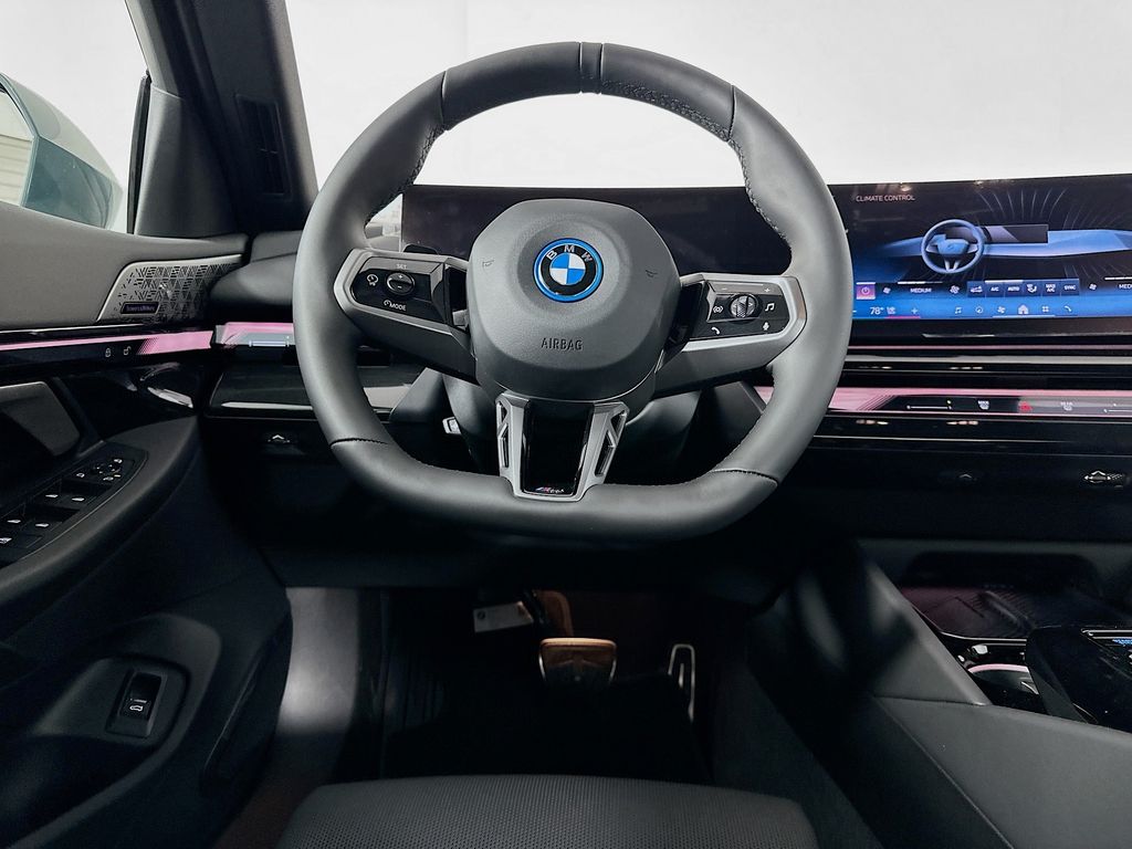 2025 BMW i5 eDrive40 19