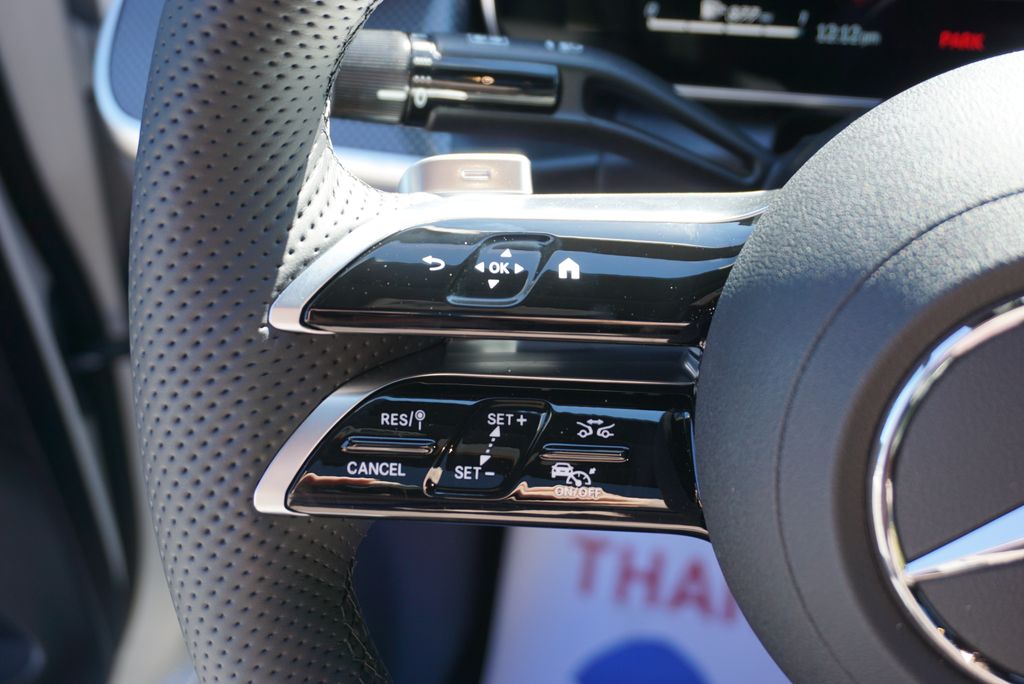 Thumbnail: 2026 Mercedes-Benz GLC - 27