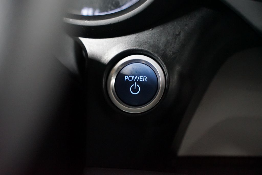 Thumbnail: 2024 Toyota Sienna - 22