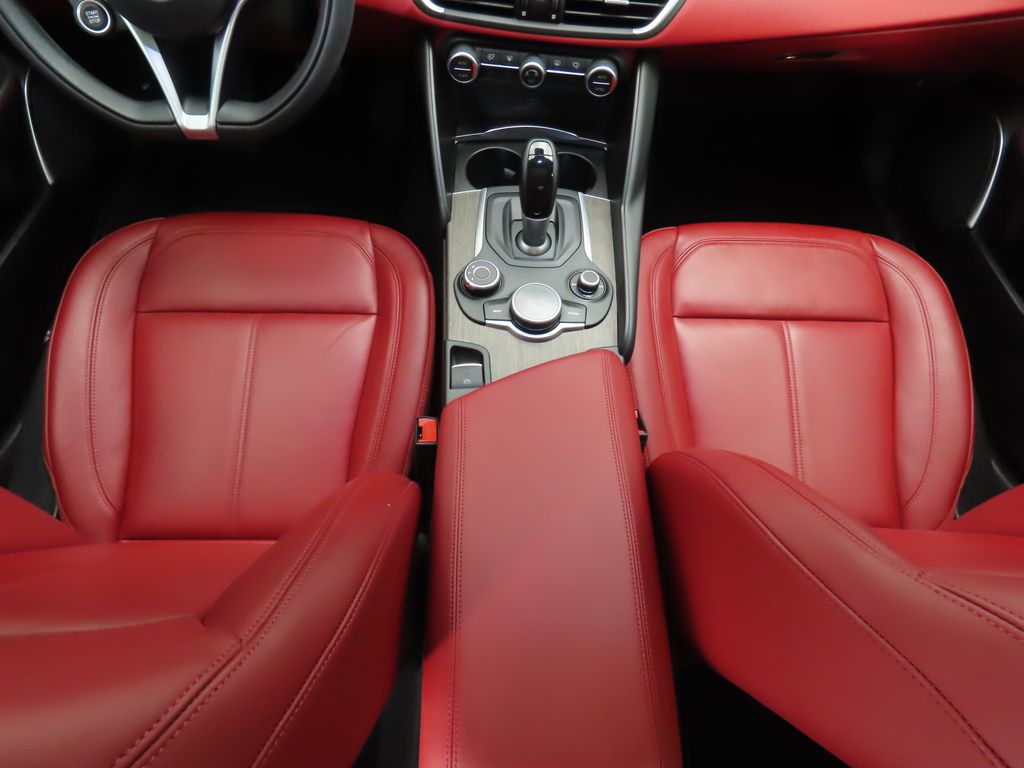 2019 Alfa Romeo Giulia Ti 17