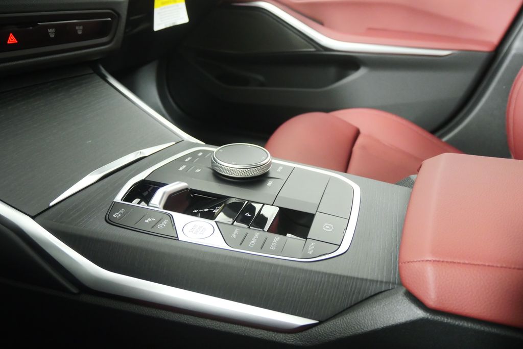 Thumbnail: 2026 BMW 3 Series - 17