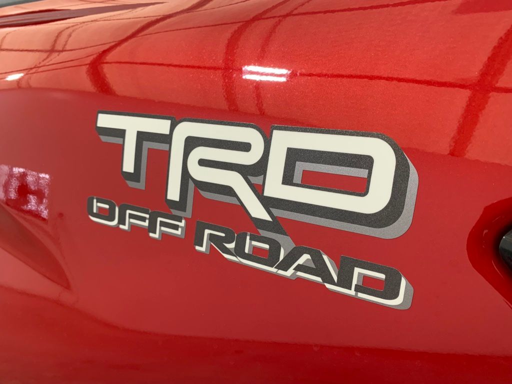 2024 Toyota Tacoma TRD Off-Road 8