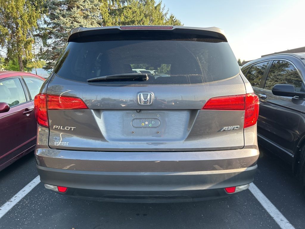 Thumbnail: 2016 Honda Pilot - 5