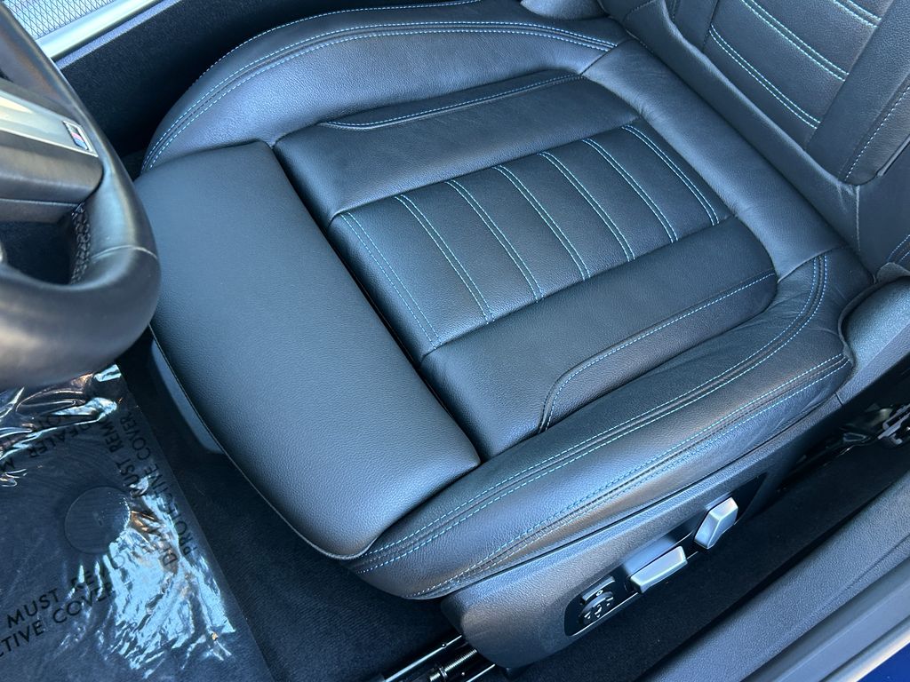 Thumbnail: 2023 BMW i4 - 15