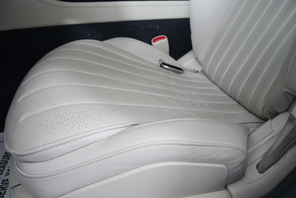 Thumbnail: 2022 Mercedes-Benz S-Class - 9