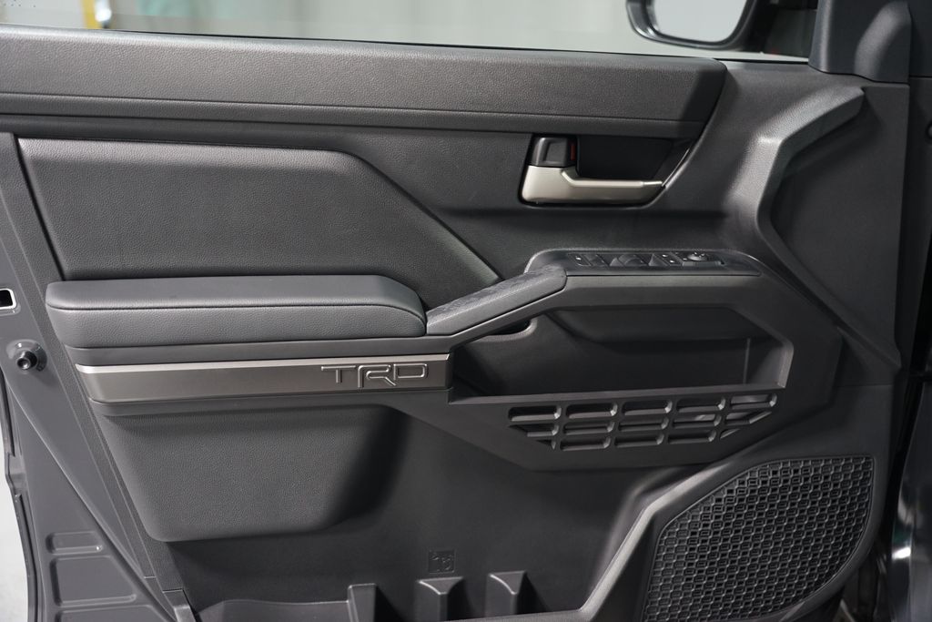 2025 Toyota Tacoma TRD Sport 31