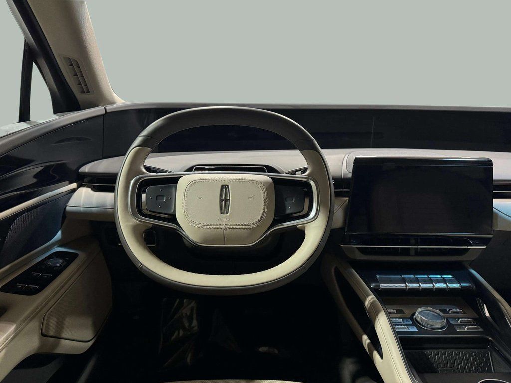 Certified Used 2024 White Platinum Metallic Tri-Coat Lincoln Reserve image 22