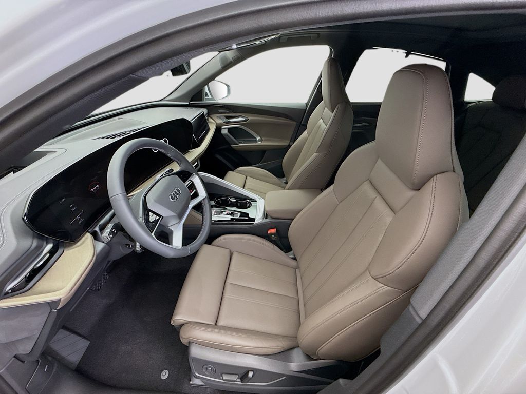 Thumbnail: 2025 Audi Q5 - 19