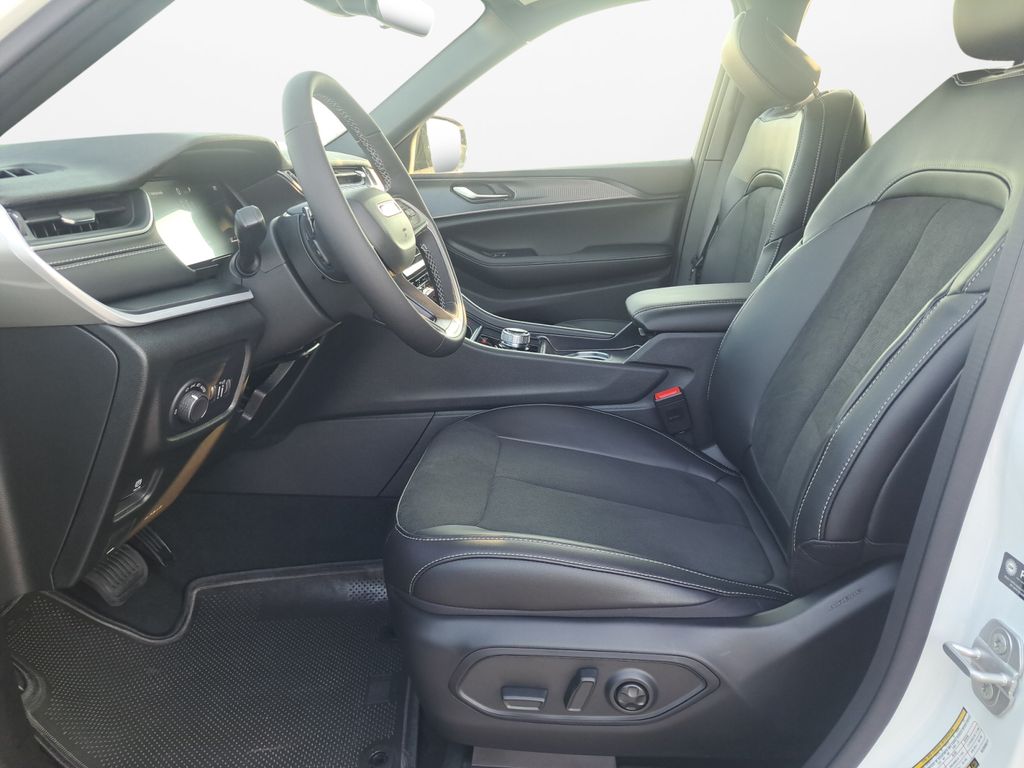 New Car 2025 Jeep Grand Cherokee  Altitude X For Sale Under $50,000 In Austin, Texas