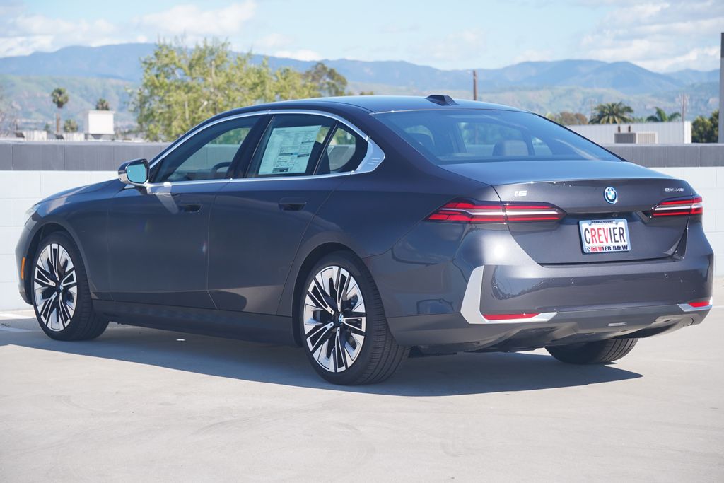 Thumbnail: 2026 BMW i5 - 7