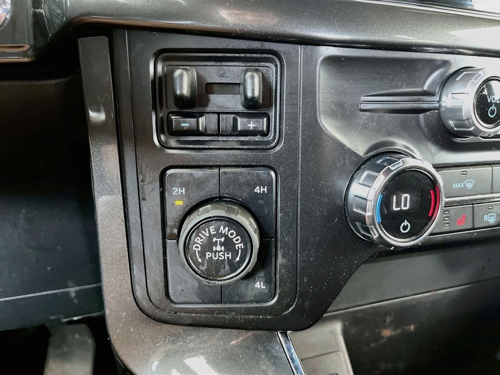 Used 2021 Gray Ford XLT image 20
