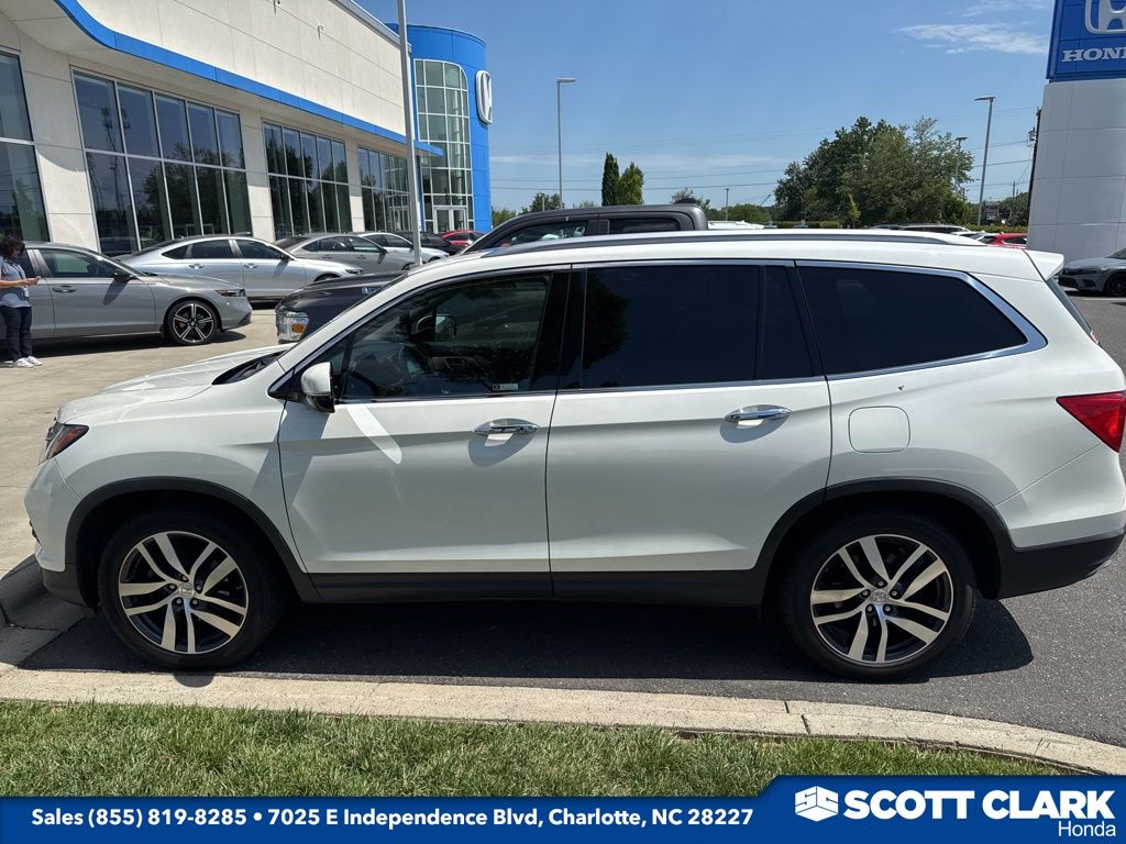 2017 Honda Pilot Touring