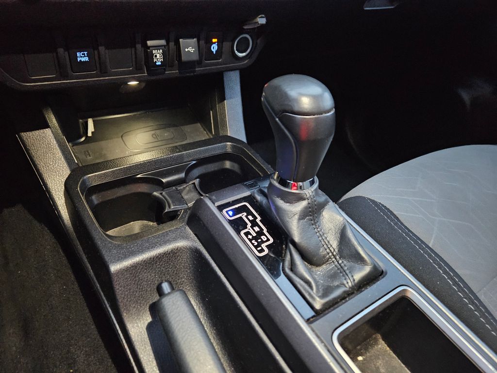 2021 Toyota Tacoma TRD Sport 27