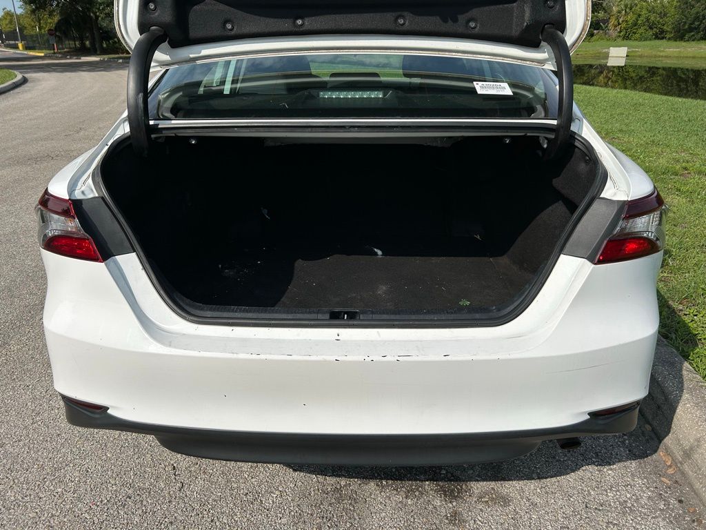 2021 Toyota Camry LE 9