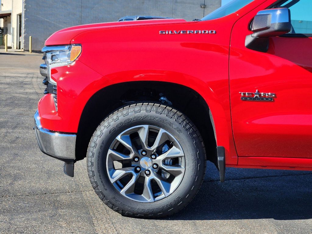 2025 Chevrolet Silverado 1500 LT 6