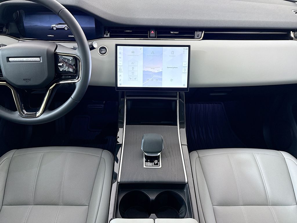 Thumbnail: 2025 Land Rover Range Rover Evoque - 14