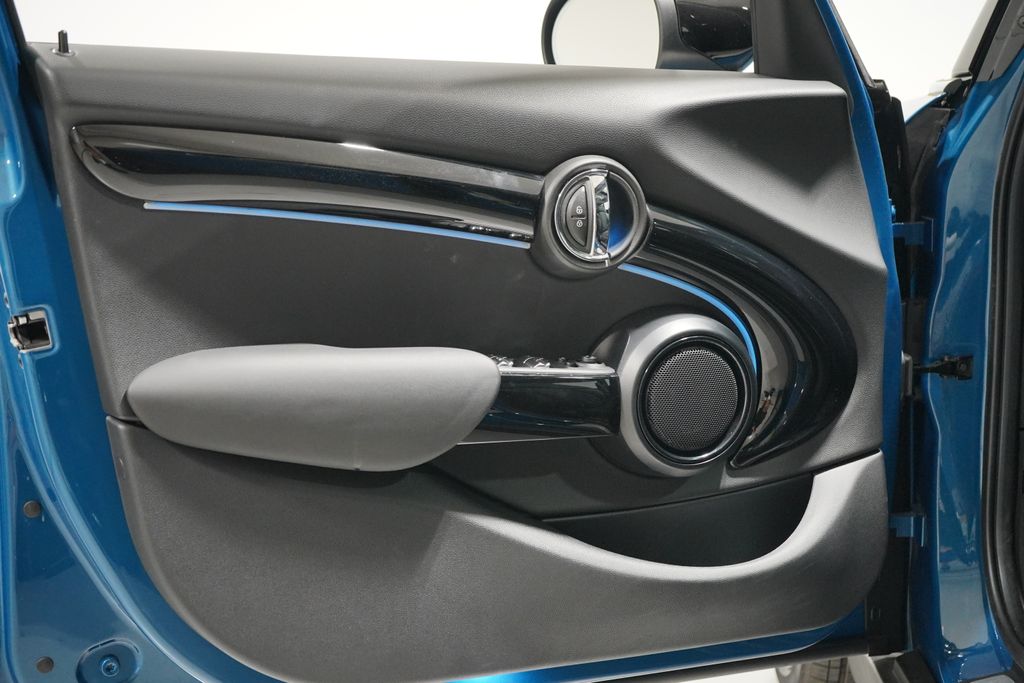Thumbnail: 2024 MINI Cooper - 16
