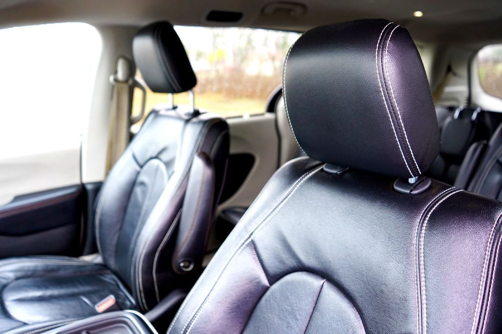 Used Car 2017 Chrysler Pacifica  Touring L For Sale Under $12,000 In Taylor, Texas