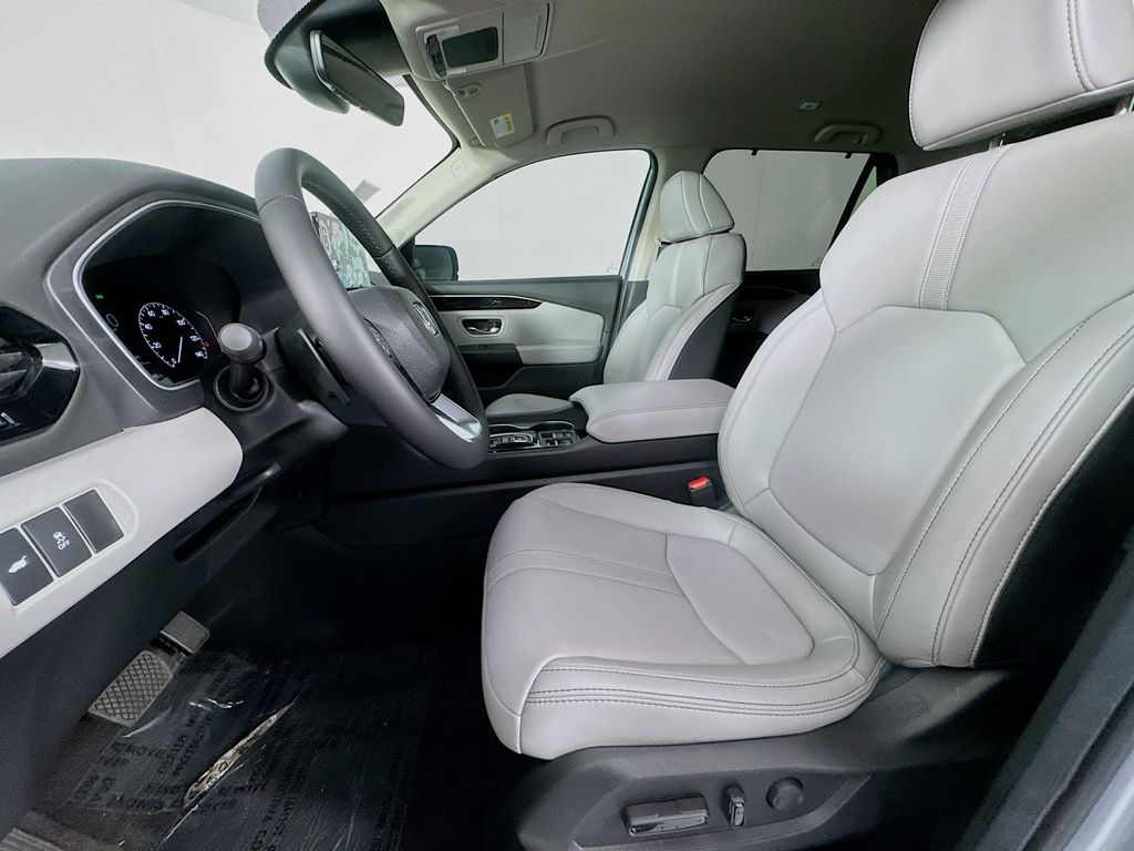 Used Car 2025 Honda Pilot  Ex-l For Sale Under $50,000 In Austin, Texas