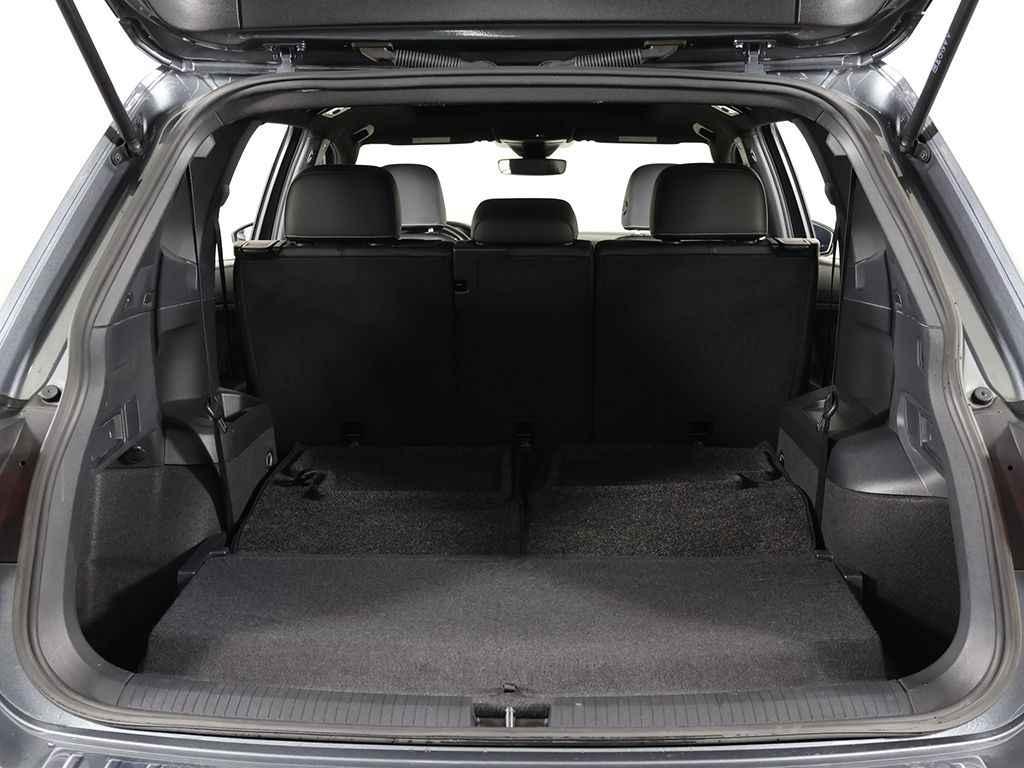 Used 2023 Gray Volkswagen 2.0T SE R-Line Black image 19