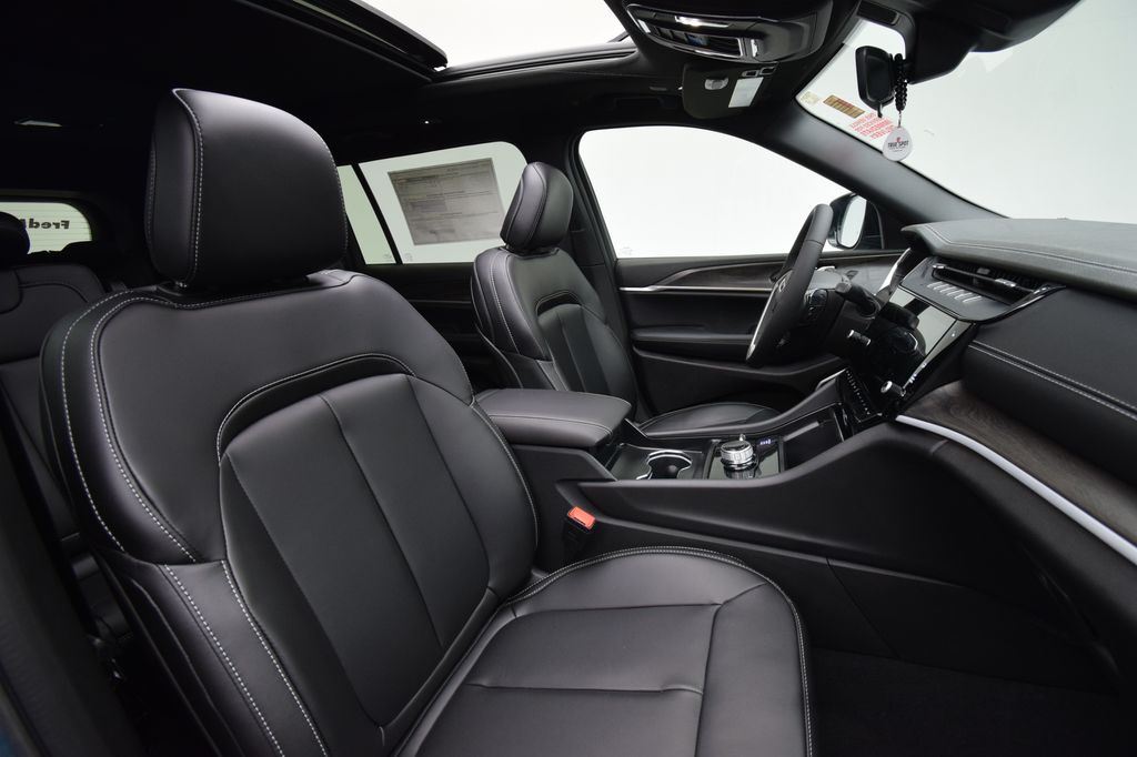 new 2026 Jeep Grand Cherokee L car, priced at $49,780