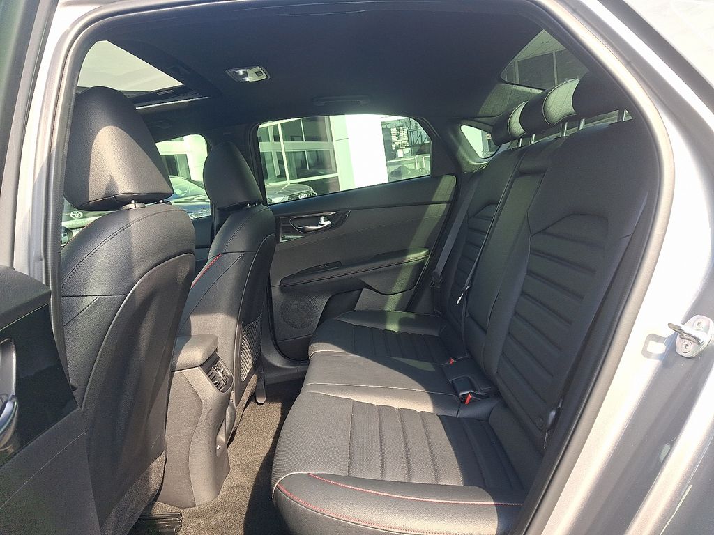 Thumbnail: 2024 Kia Forte - 10