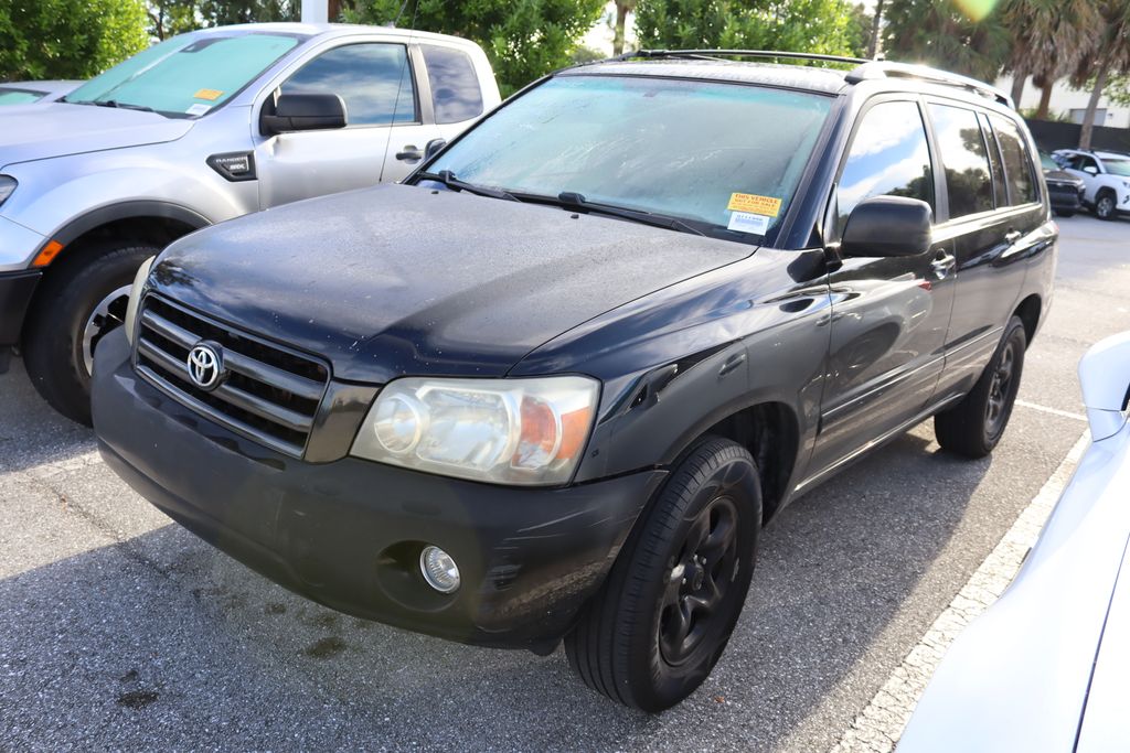 Thumbnail: 2005 Toyota Highlander - 2
