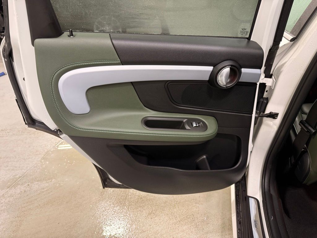 Thumbnail: 2023 MINI Cooper Countryman - 21