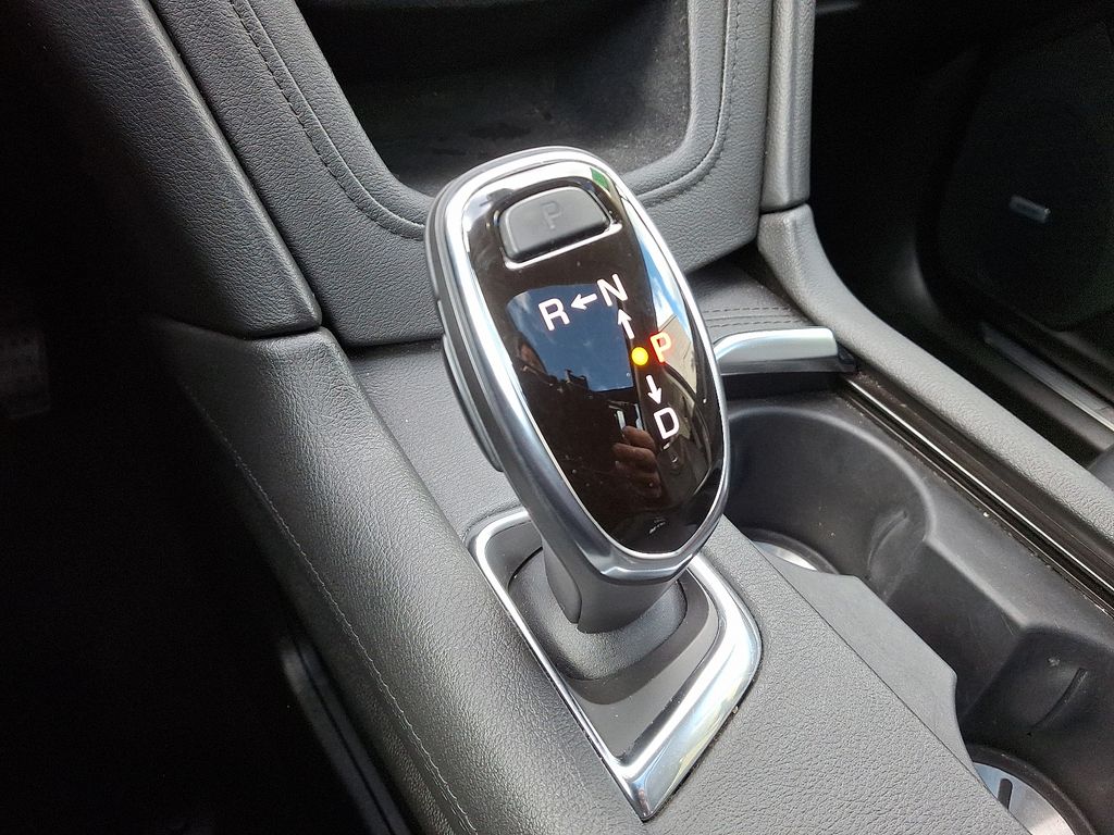 Thumbnail: 2019 Cadillac XT5 - 16