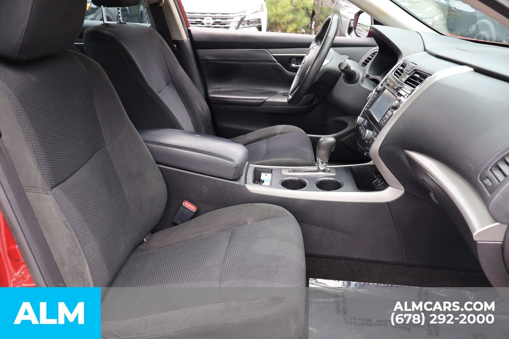 Used 2015 Red Nissan 2.5 SV image 25