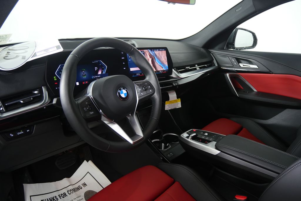 Thumbnail: 2025 BMW X2 - 12