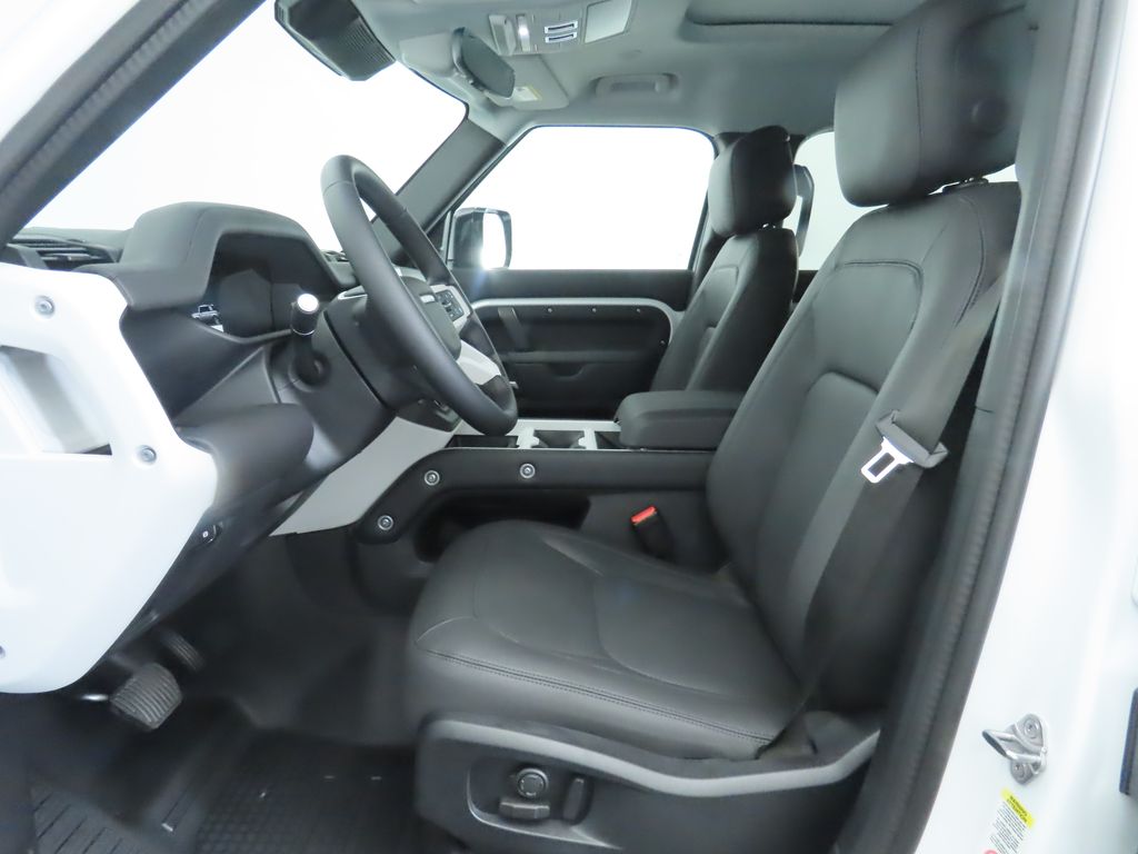 Thumbnail: 2025 Land Rover Defender - 21